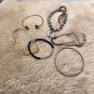 6 bracelets bundle
